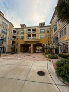 Building Photo - 860 N Orange Ave