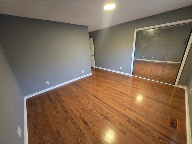 Building Photo - 8610 Haw River Rd