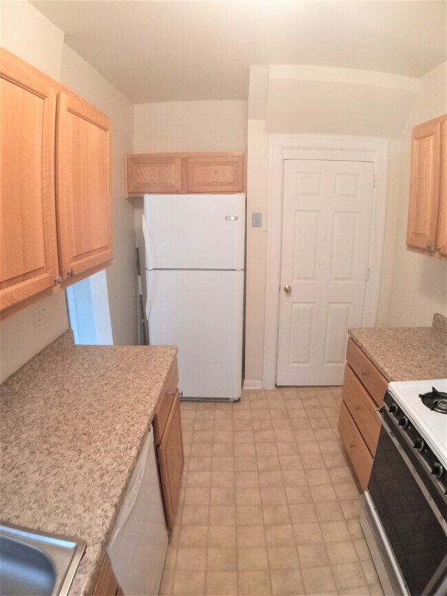 Kitchen - 8006 3rd St