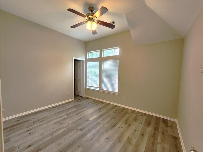 Building Photo - 13007 Balsam Lake Ct
