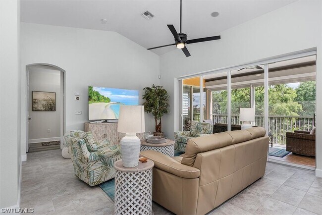 Building Photo - 20201 Burnside Pl