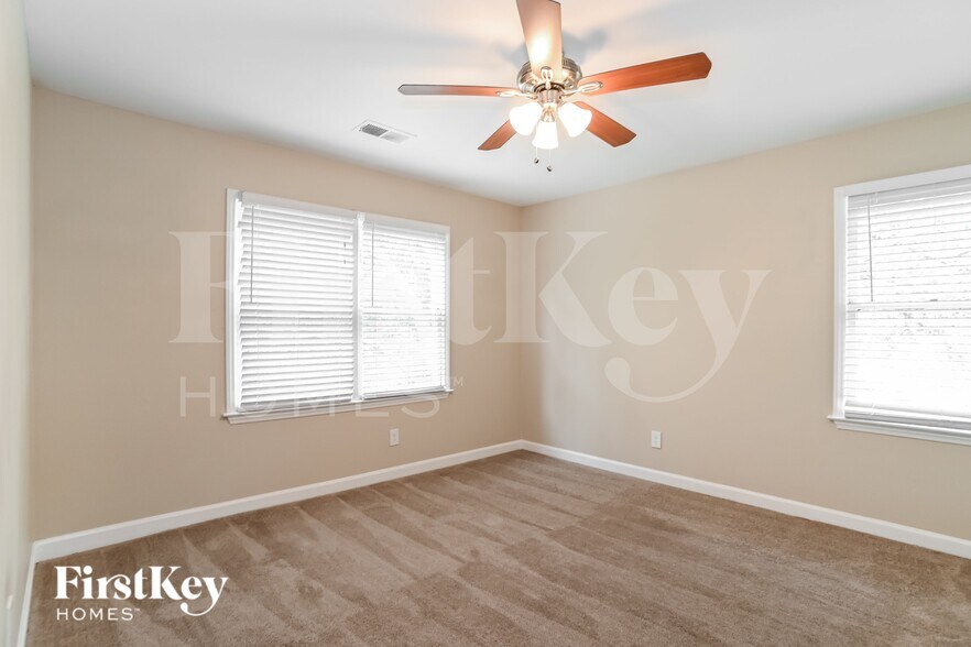 Building Photo - 3601 Chilham Pl