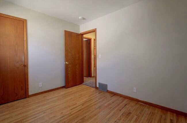 Building Photo - 109 Strese Ln