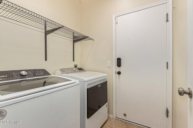 Building Photo - 5340 W Oraibi Dr