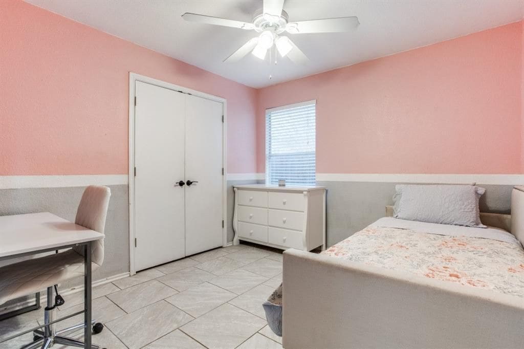 Building Photo - 3616 Sand Dunes Ave