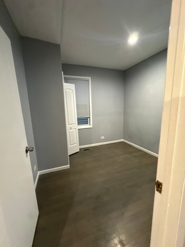 Building Photo - Erie