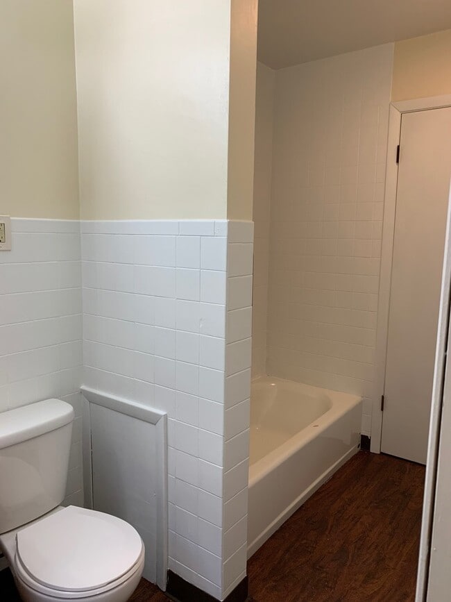 Building Photo - 311 Ventura Dr