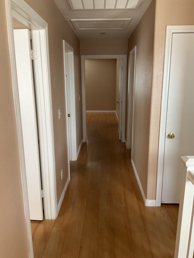 Building Photo - 8510 Sonnet Ct