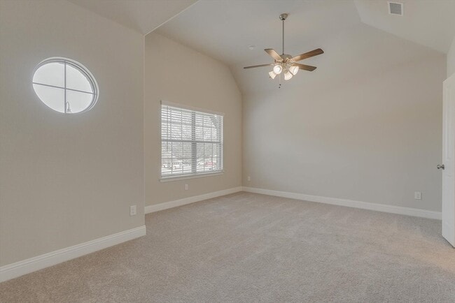 Building Photo - 2225 Apex Dr