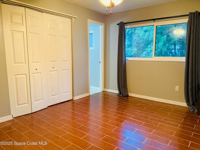 Building Photo - 3300 Barbara Ln