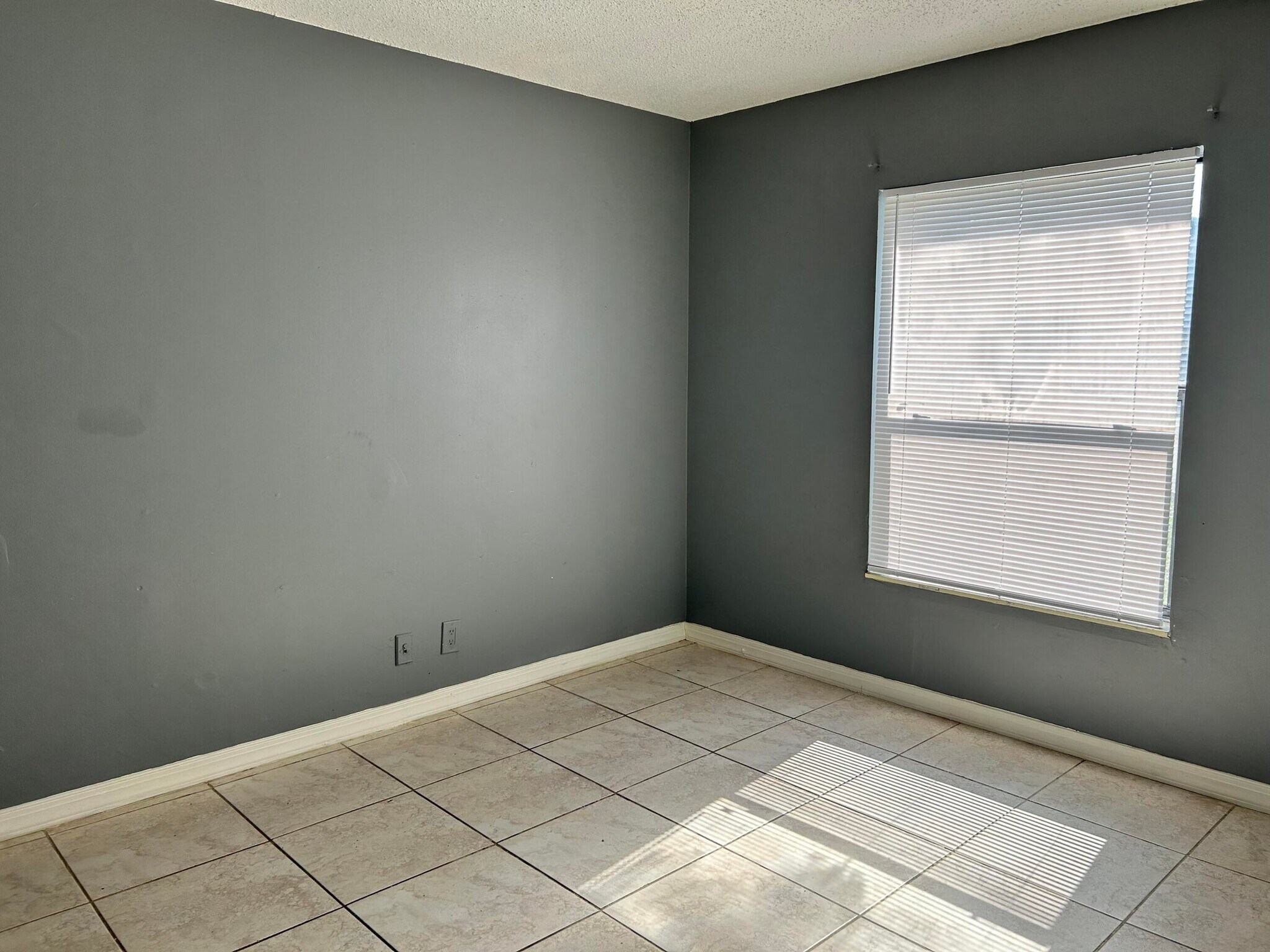 Building Photo - 23 Crossings Cir