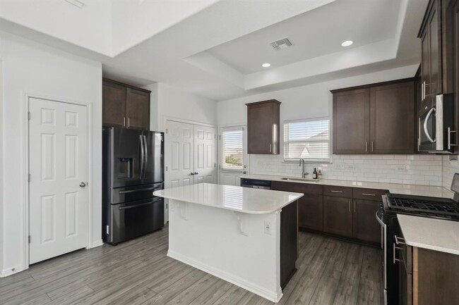 Building Photo - 6404 Mary Lewis Dr