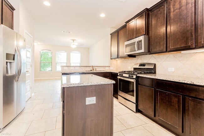 Building Photo - 4 br, 2.5 bath House - 605 AllensCreek Way