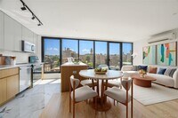 Building Photo - 44 Hudson St