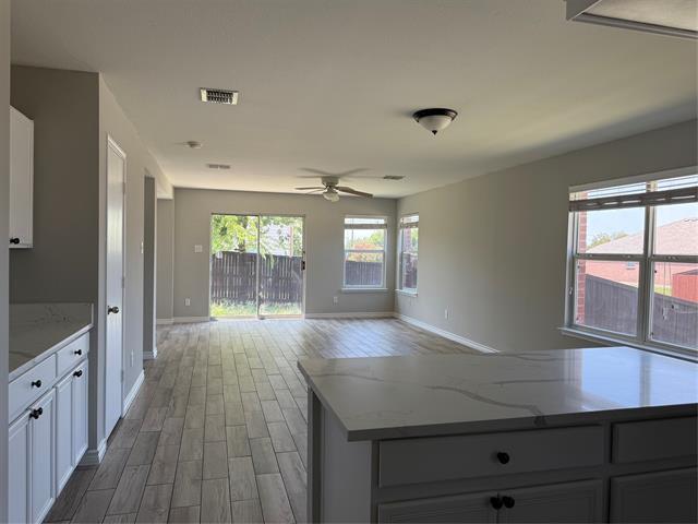Building Photo - 2429 Emerald Ln