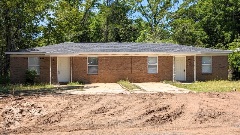 Building Photo - 1007 Winton Ave