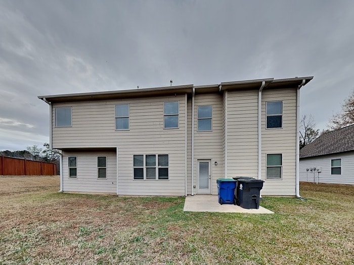 Building Photo - 2609 Bluestone Dr SW