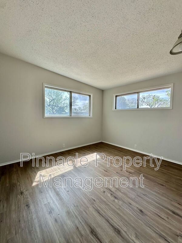 Building Photo - 2401 Field St