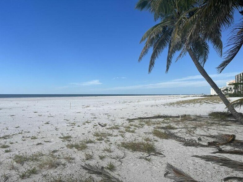 Building Photo - 7785 Estero Blvd