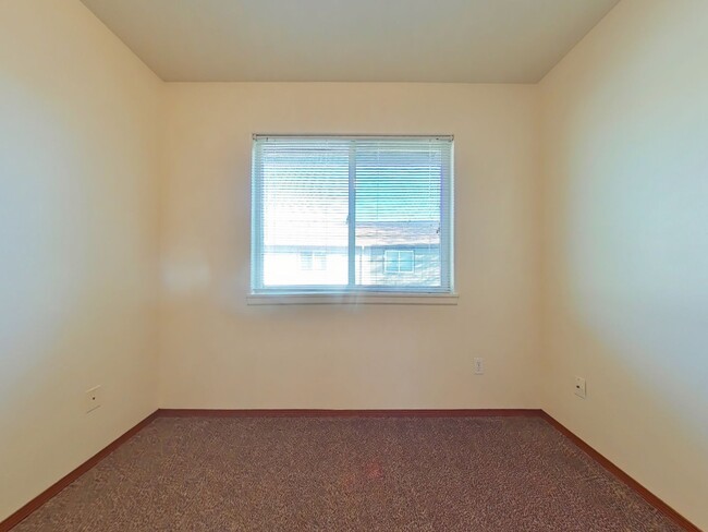 Building Photo - WINTER SPECIAL ~ $900 OFF FIRST MONTH RENT