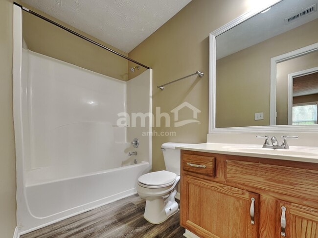 Building Photo - 3174 Baymount Way