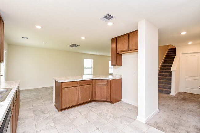 Building Photo - 15102 Darbydale Dr