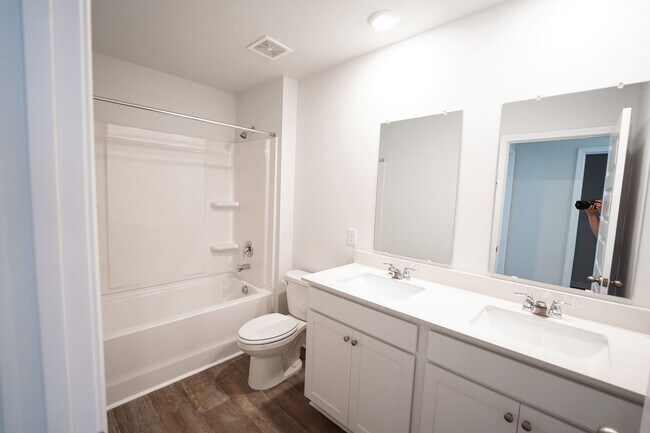 Building Photo - Available Soon!