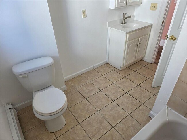 Building Photo - 27 Longfellow Terrace