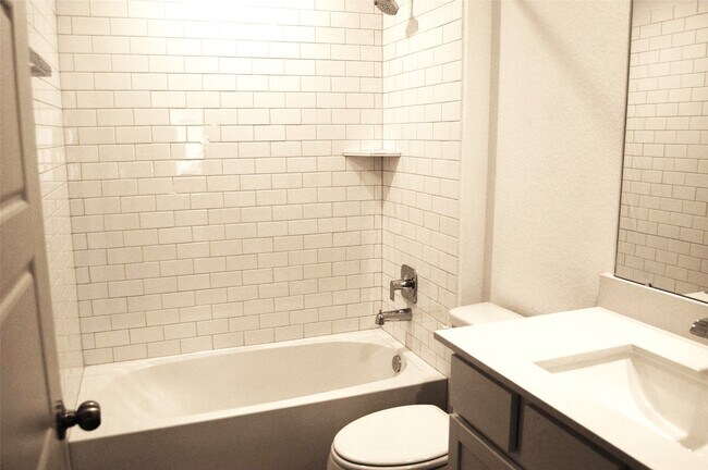 Building Photo - 7702 Sleek Flock Ln