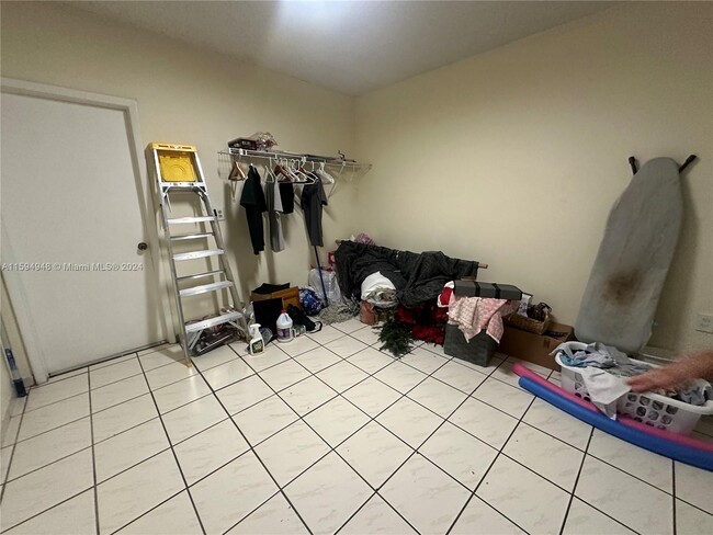 Building Photo - 9876 Costa Del Sol Blvd