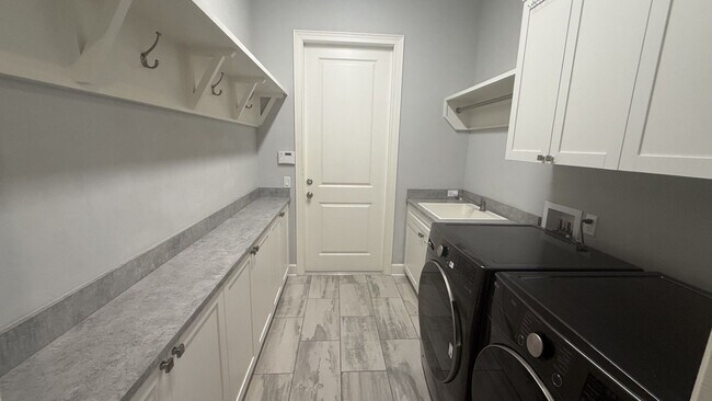 Building Photo - Town of Tioga 4 Bedroom 3 Bath