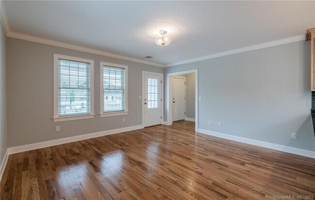 Building Photo - 192 Montauk Ave