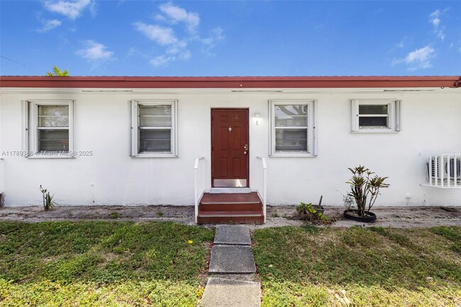 Building Photo - 5740 NW 38th St