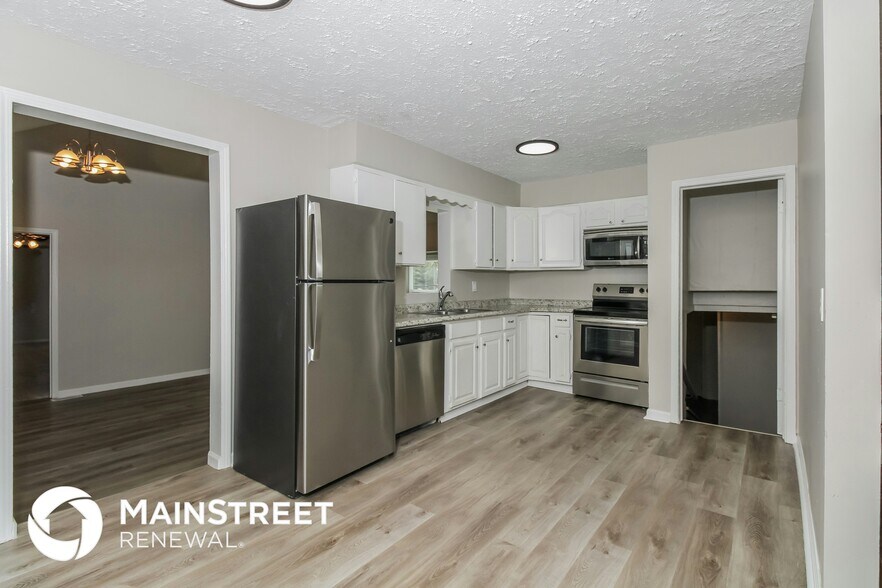 Building Photo - 3601 N Osage St