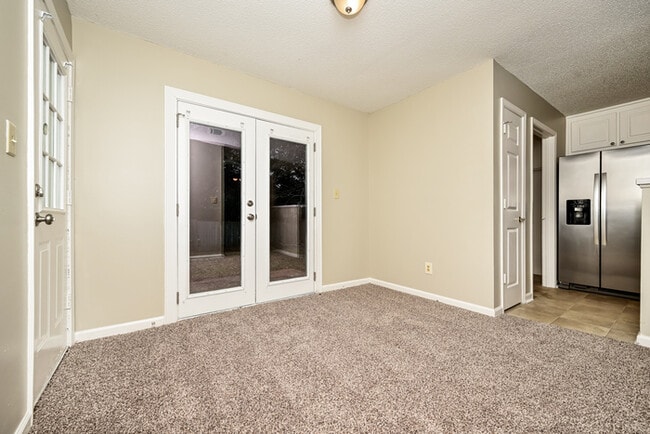 Building Photo - Fantastic 3bd/1.5ba home! Let yourself in!