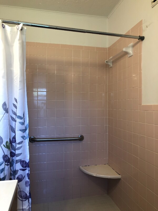 Building Photo - 1425 Daytona Dr
