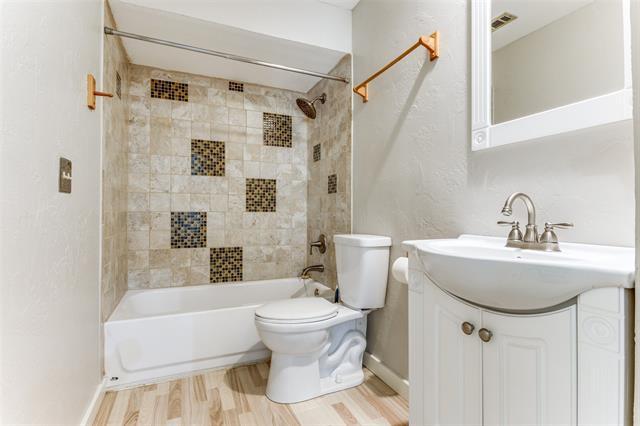Building Photo - 539 Briarcliff Dr