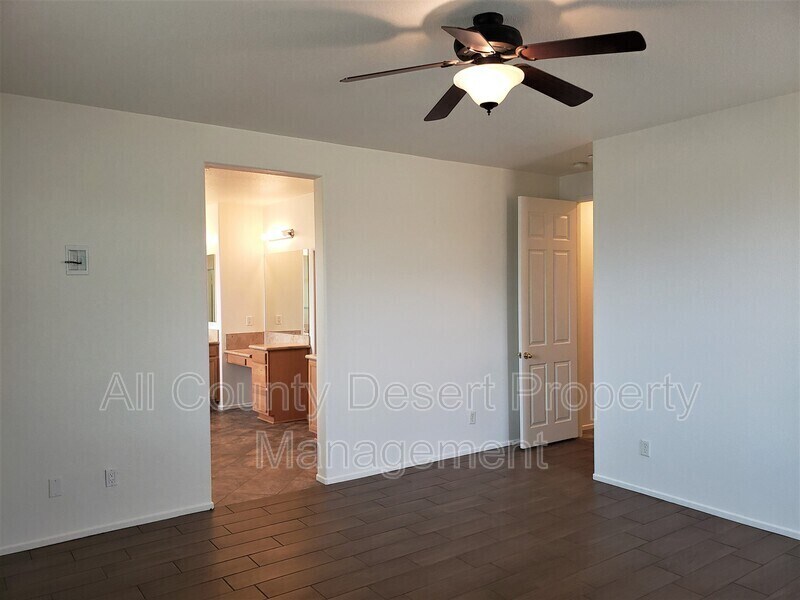 Building Photo - 37853 Avon St