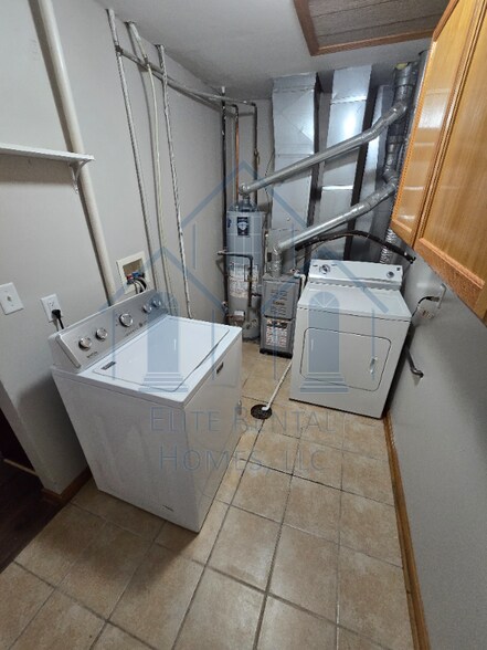 Building Photo - 7537 Birch Ave