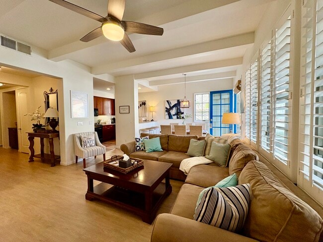 Building Photo - 77777 Tradition Dr