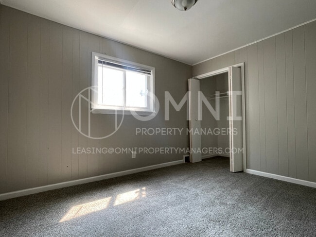 Building Photo - 8233 Stephens Rd