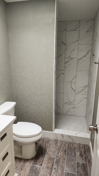 Building Photo - 3438 E Monte Vista Dr