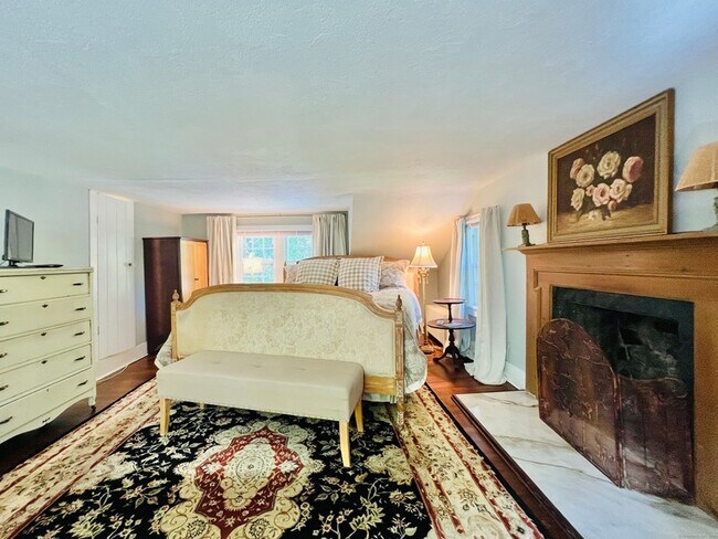 Building Photo - 301 Haviland Rd