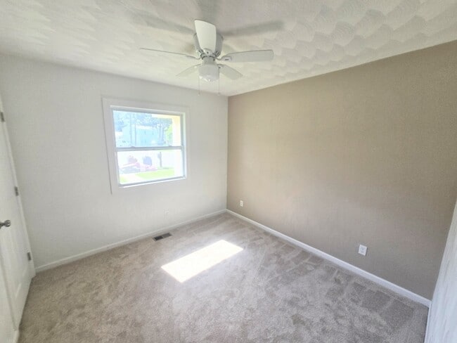 Building Photo - 1221 Wingfield Ave