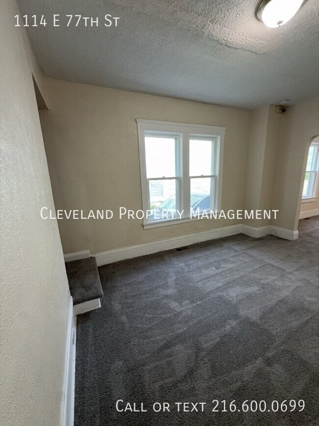 Building Photo - 1114 E 77th St