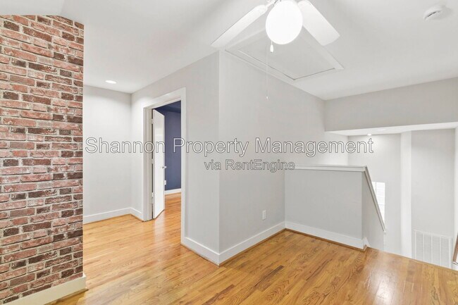 Building Photo - 1604 Reinerman St