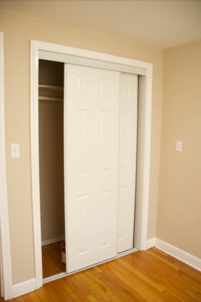 Closet - 10 Greenbrier Dr