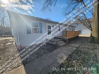 Building Photo - 2 Bedroom Duplex North Terre Haute