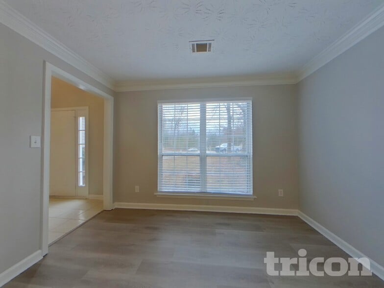 Building Photo - 2255 Hamilton Parc Ln