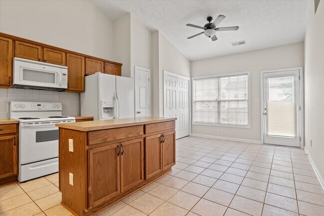 Building Photo - 3084 River Run Trail